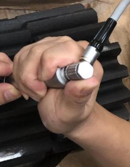 Portable Ultrasonic Hardness Tester UCI-1100H – UCI Durometer